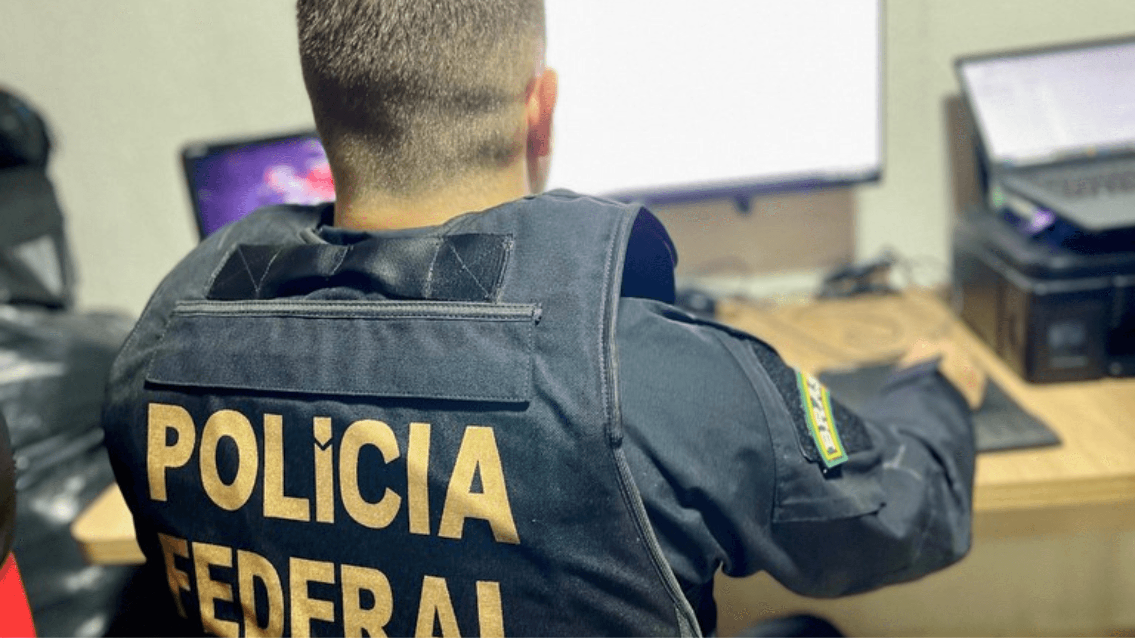 Polícia Federal autoriza concurso público para preenchimento de 1.000 vagas. Veja salários e carreiras.